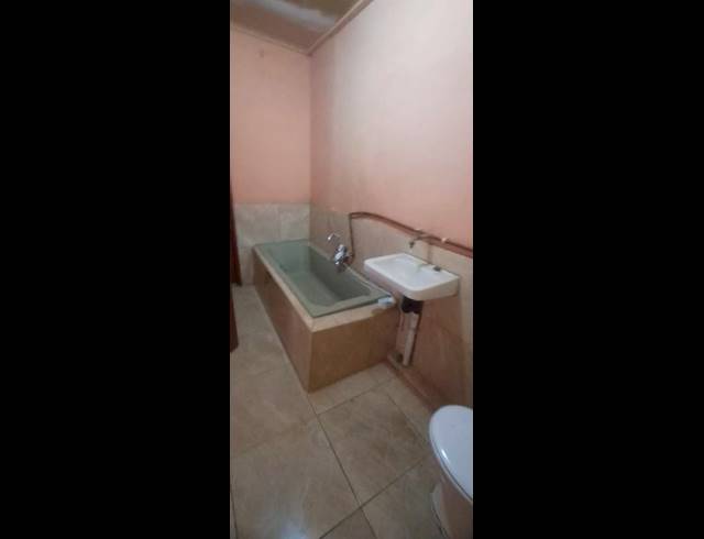 2 BEDROOM HOUSE FOR SALE IN SOL PLAATJIE